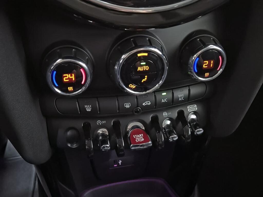 MINI Cooper COOPER 5 PUERTAS 22