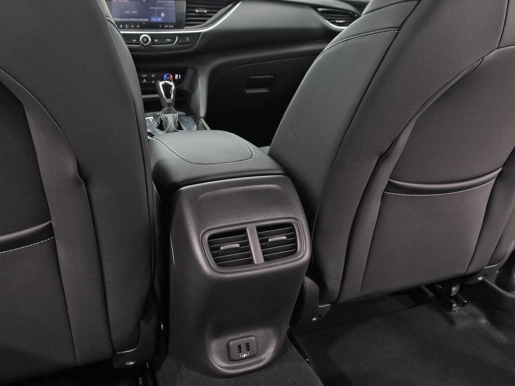 Opel Insignia ST Business Elegance 2.0D DVH 130kW AT8 36