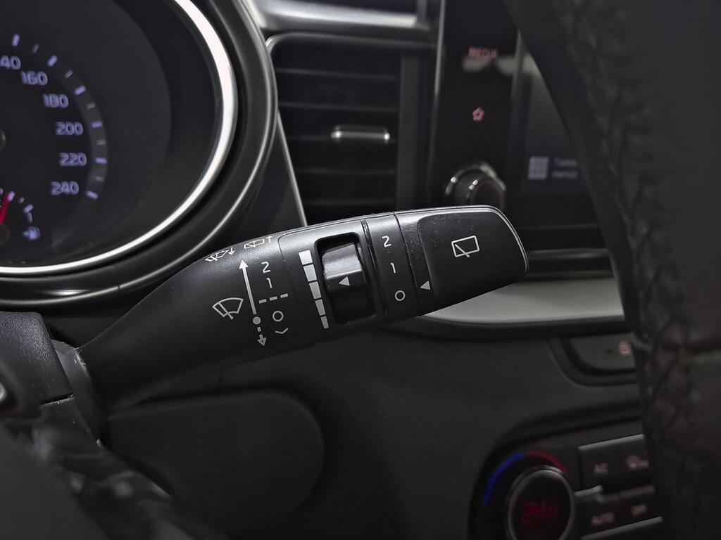 Kia XCeed 1.6 MHEV iMT Drive 100kW (136CV)