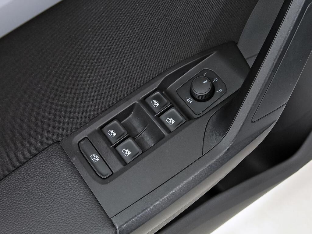 Seat Ibiza 1.0 TSI 85kW (115CV) FR Salta 10