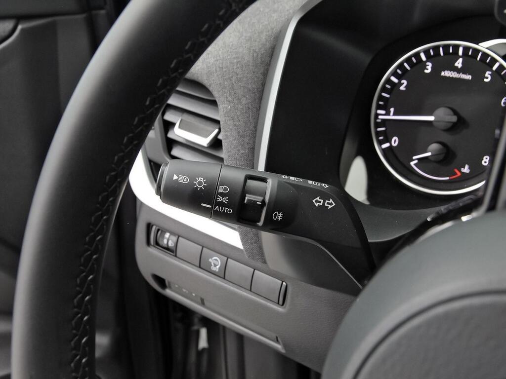Nissan Qashqai DIG-T 117kW (158CV) mHEV CVT Acenta 14