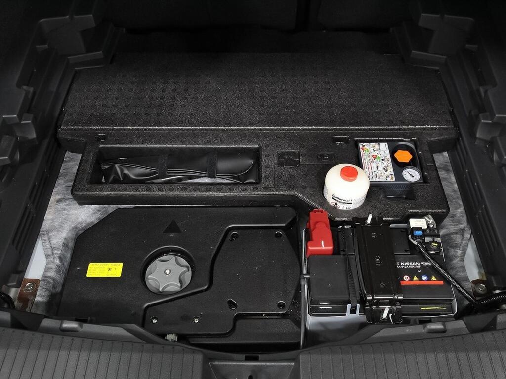 Nissan X-Trail 5pl 1.5 e-POWER 152kW 4x2 A/T Tekna 44
