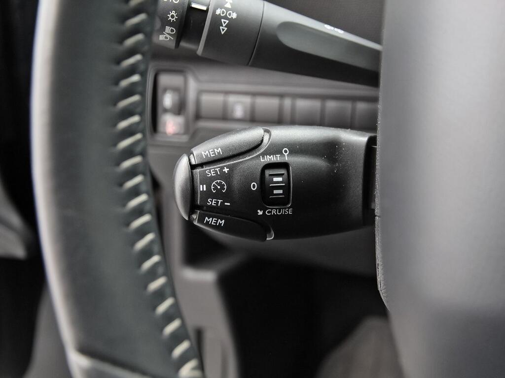 Peugeot 308 5p Style BlueHDi 130 S&S 14