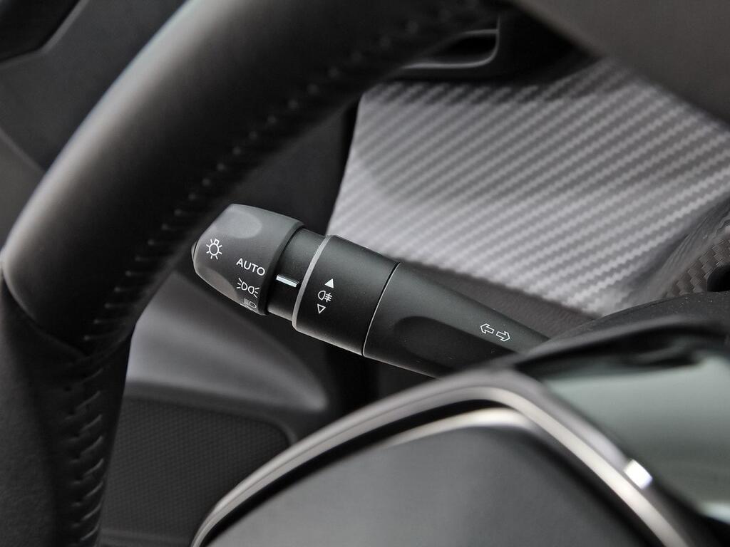 Peugeot 208 Active Puretech 100 16