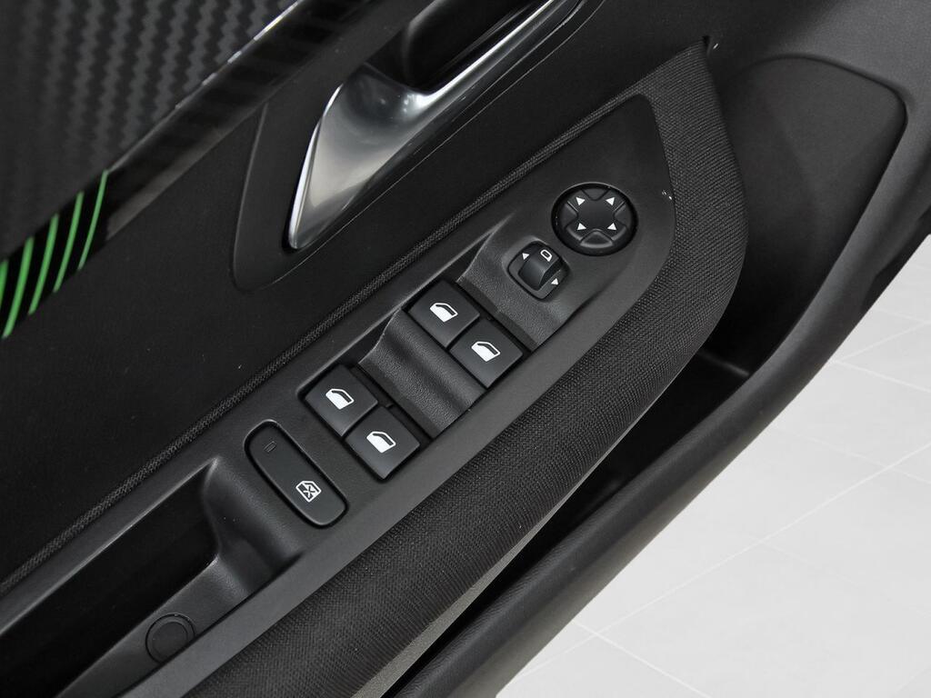 Peugeot 208 Active Puretech 100 13