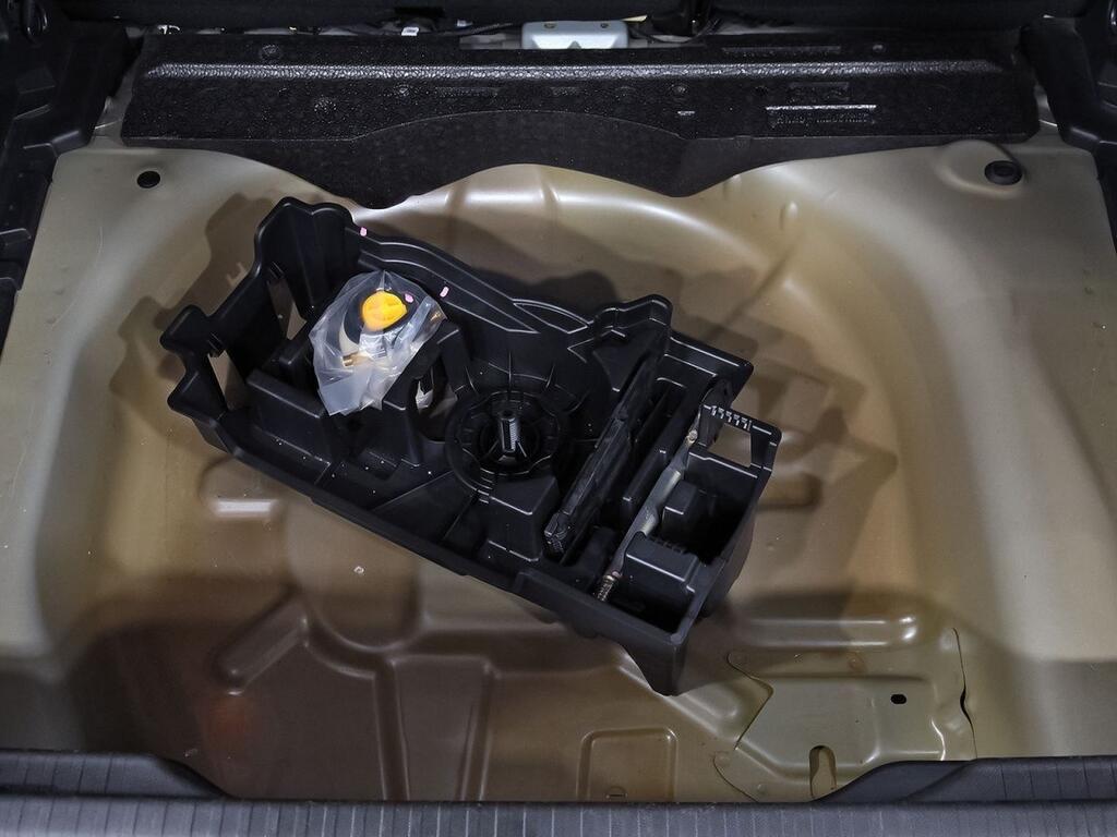 Citroën C4 PureTech 130 S&S EAT8 Shine 36