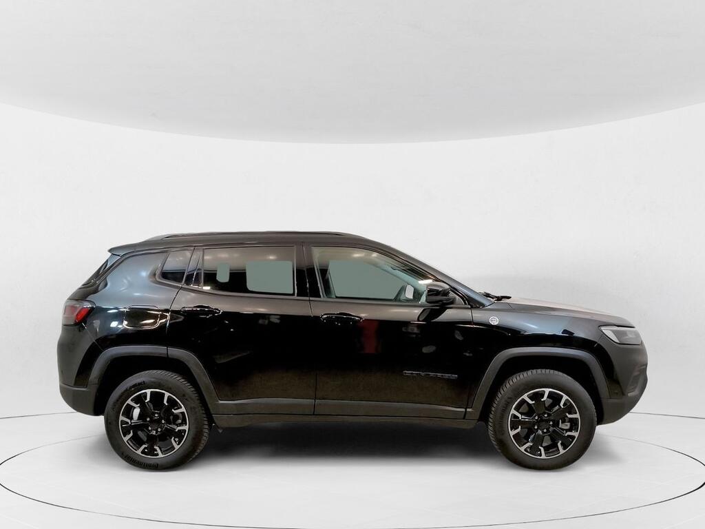 Jeep Compass 4Xe 1.3 PHEV 177kW Trailhawk AT AWD 3