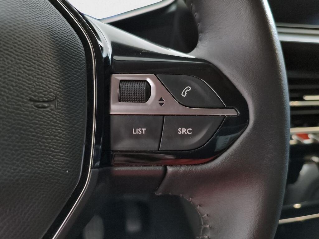 Peugeot 2008 Allure Pack BlueHDI 81kW (110CV) 14