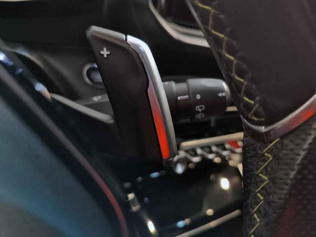 Peugeot 2008 GT Puretech 130 S&S EAT8 17