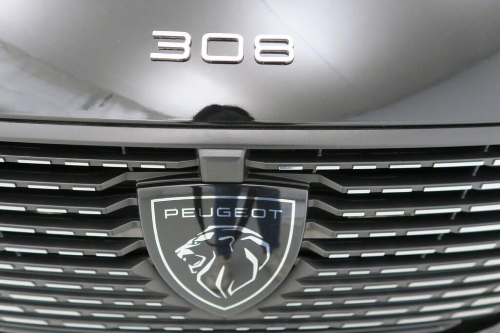 Peugeot 308 5P Allure Pack PureTech 130 S&S EAT8 17