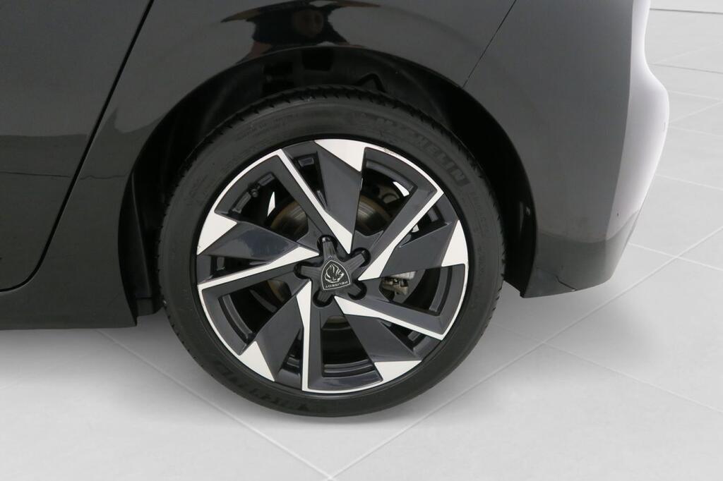 Peugeot 308 5P Allure Pack PureTech 130 S&S EAT8 9