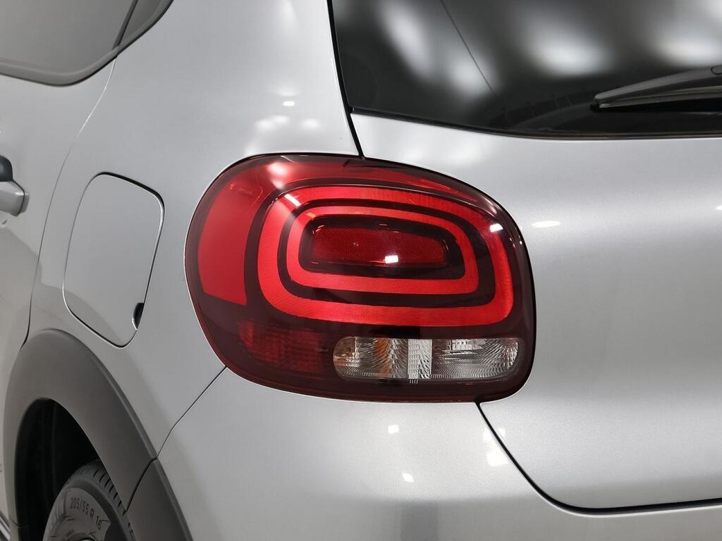 Citroën C3 PureTech 60KW (83CV) Shine 21