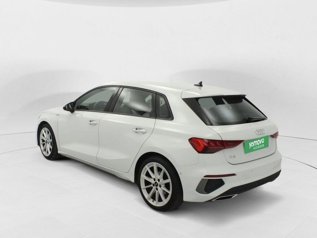 Audi A3 Sportback Genuine 35 TDI 110kW S tronic 2