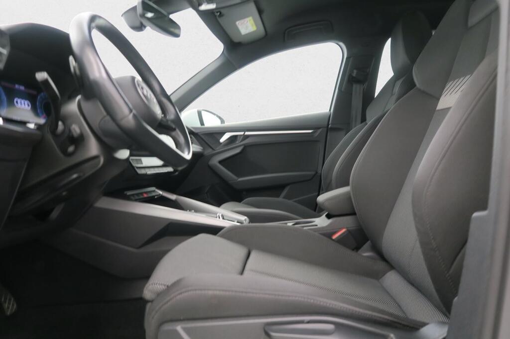 Audi A3 Sportback Genuine 35 TDI 110kW S tronic 9