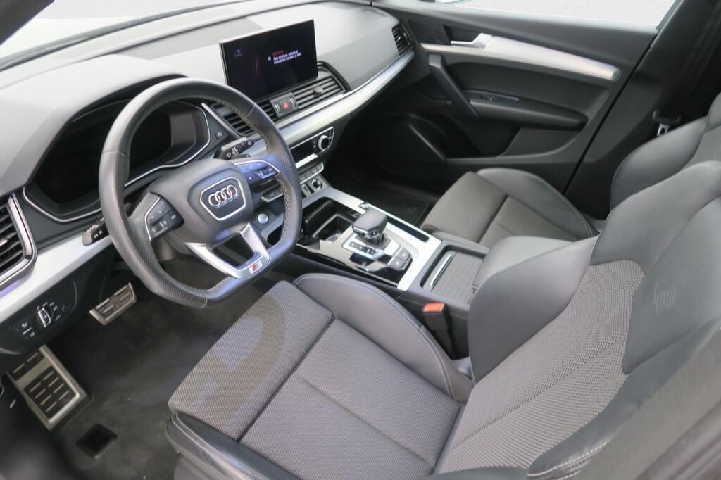Audi Q5 Black line 40 TDI 150kW quattro-ultra 10