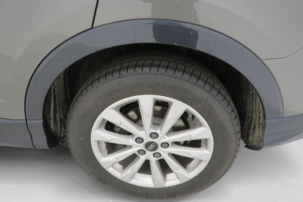Audi Q3 35 TDI quattro 110kW (150CV) 9