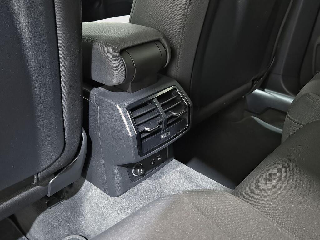 Audi Q3 35 TDI quattro 110kW (150CV) 33