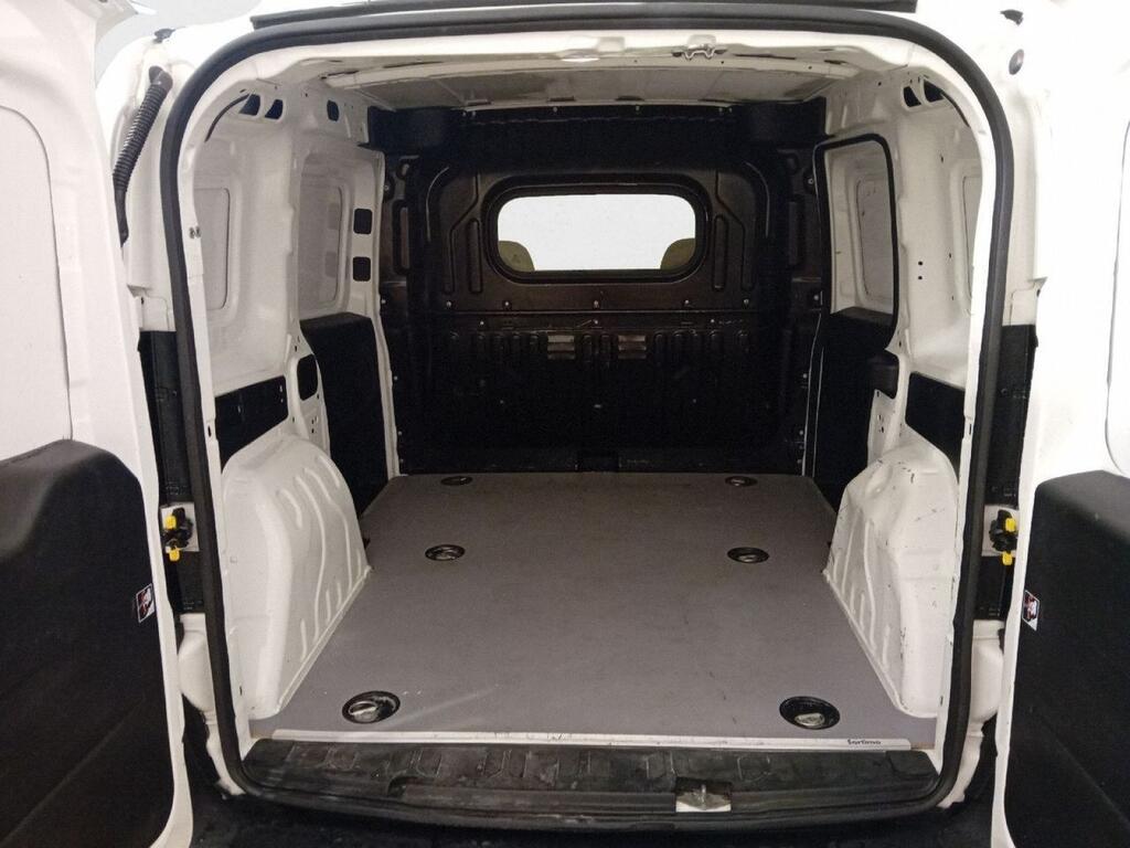 Fiat Doblò 1.3 MULTIJET 95CV BASE 3P 14