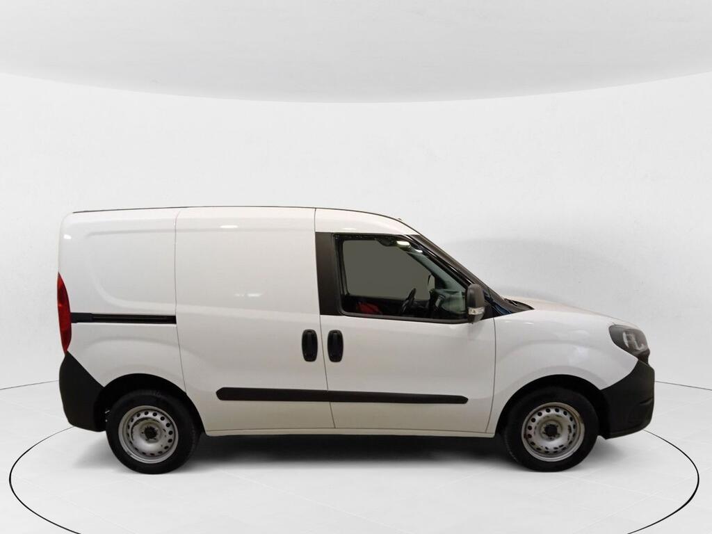 Fiat Doblò 1.3 MULTIJET 95CV BASE 3P 4