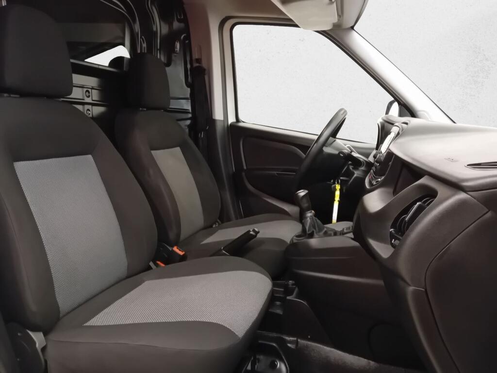 Fiat Doblò 1.3 MULTIJET 95CV BASE 3P 10