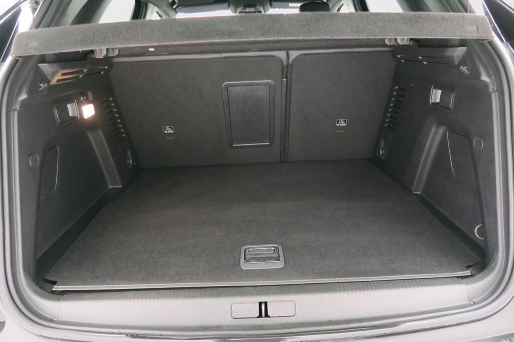 Peugeot 3008 Hybrid 225 e-EAT8 GT Pack 9