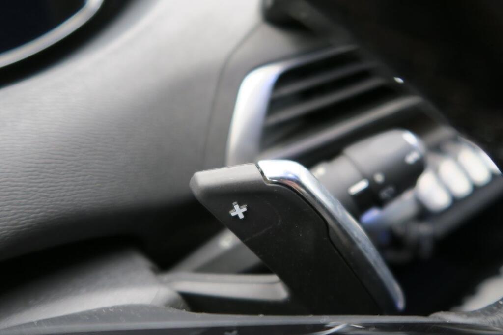 Peugeot 3008 Hybrid 225 e-EAT8 GT Pack 13