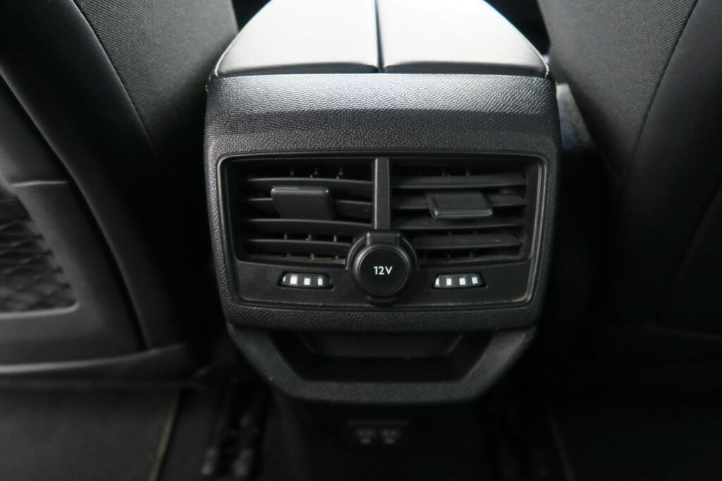 Peugeot 3008 Hybrid 225 e-EAT8 GT Pack 27
