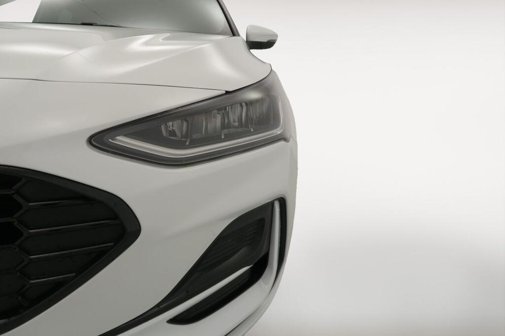 Ford Focus 1.0 Ecoboost MHEV 92kW ST-Line 24