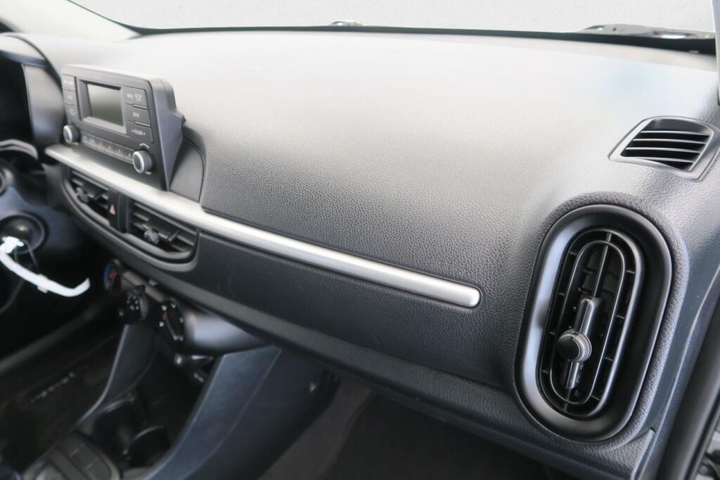 Kia Picanto 1.0 CVVT 49kW (67CV) Concept 16