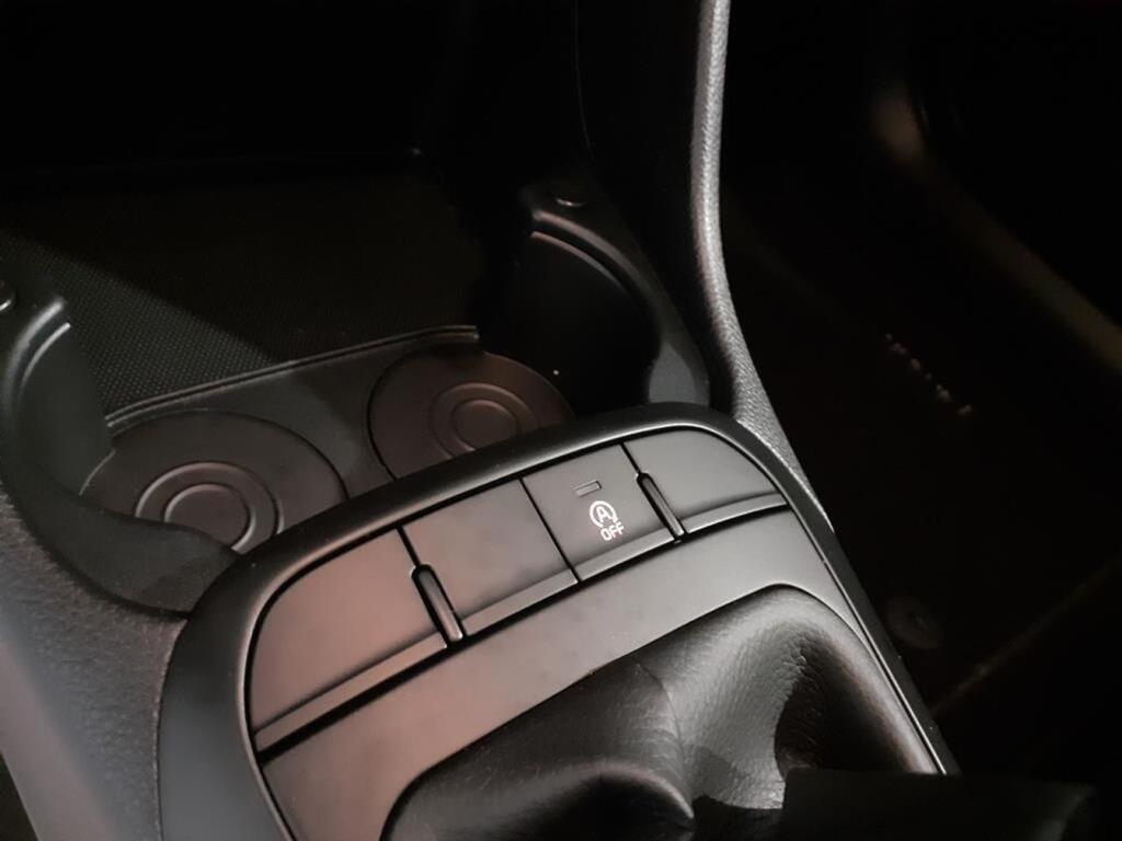 Kia Picanto 1.0 CVVT 49kW (67CV) Concept 18