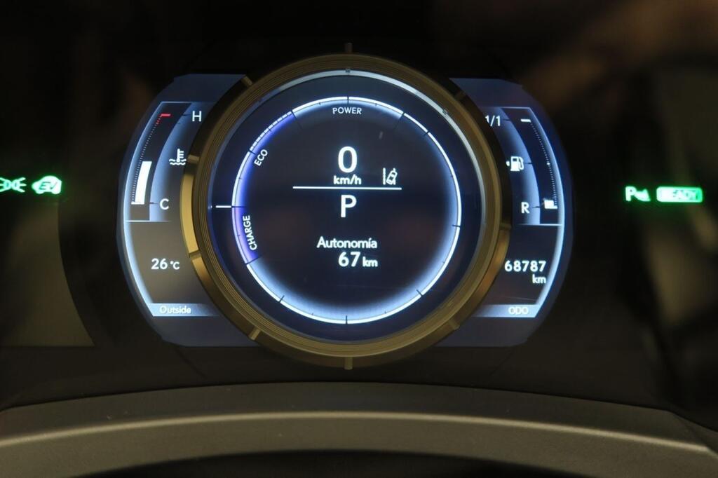 Lexus RC 2.5 300h F Sport 11