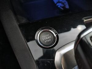 Peugeot 3008 Hybrid 225 e-EAT8 Allure 22