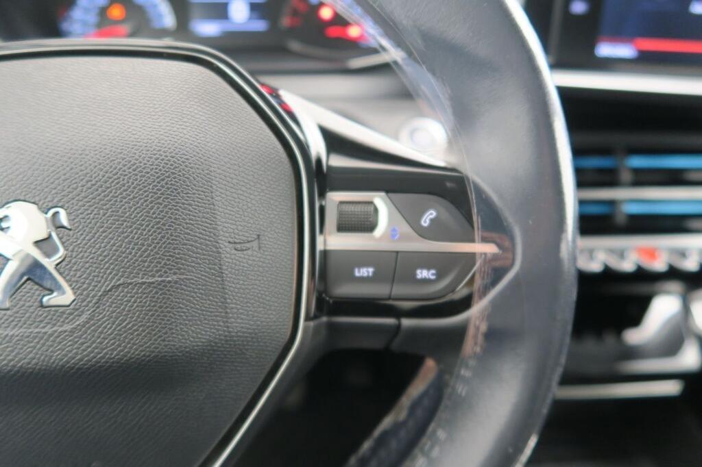 Peugeot 208 PureTech 73kW (100CV) Allure 17