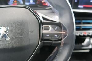Peugeot 208 PureTech 73kW (100CV) Allure 17