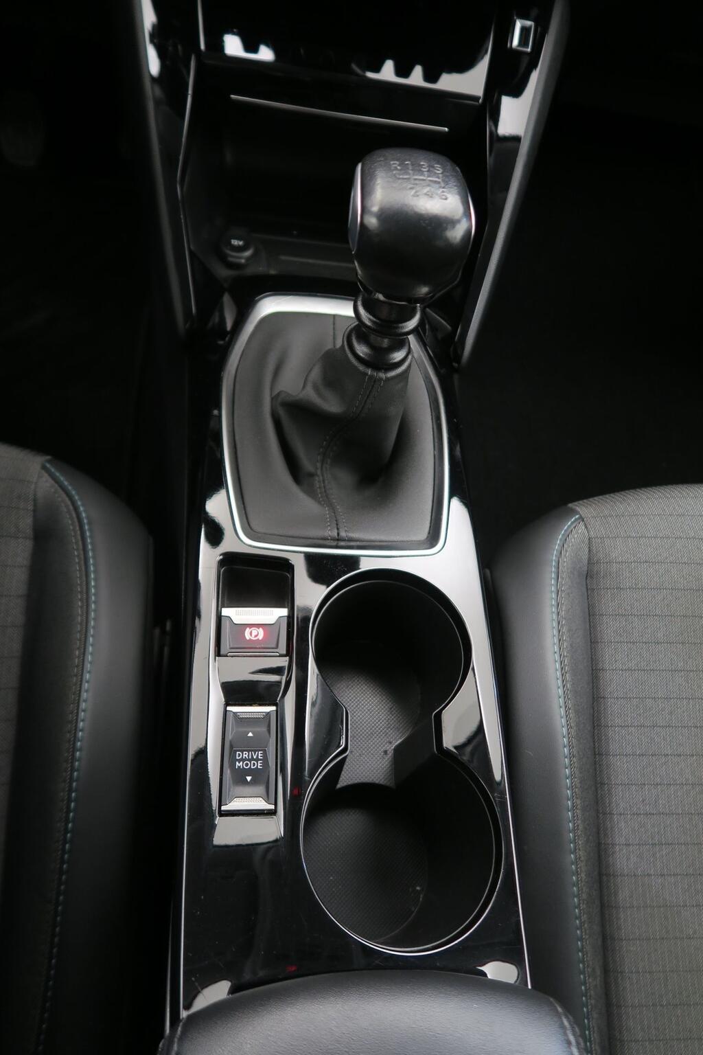 Peugeot 208 PureTech 73kW (100CV) Allure 18