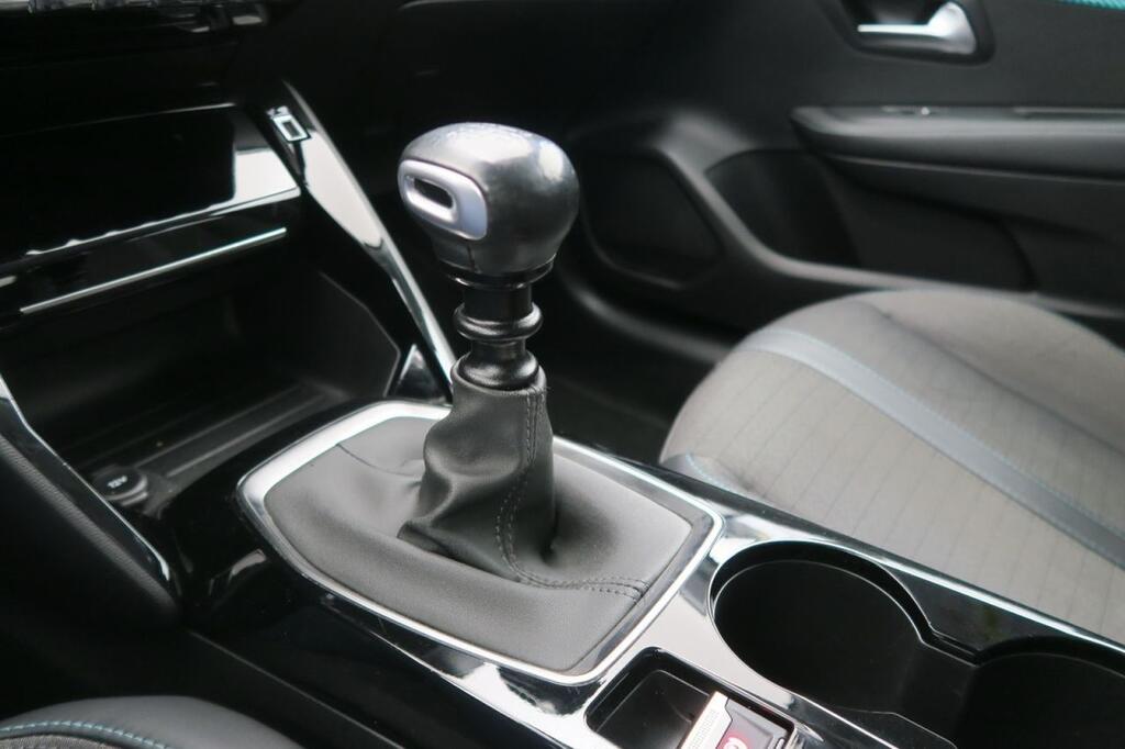 Peugeot 208 PureTech 73kW (100CV) Allure 15
