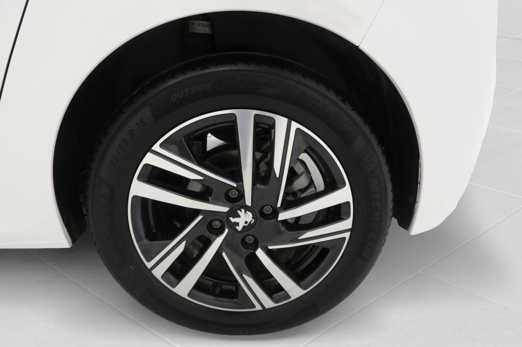 Peugeot 208 PureTech 73kW (100CV) Allure 9