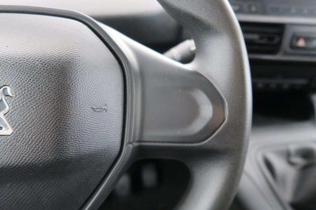Peugeot Rifter Access Standard BlueHDi 55kW 15
