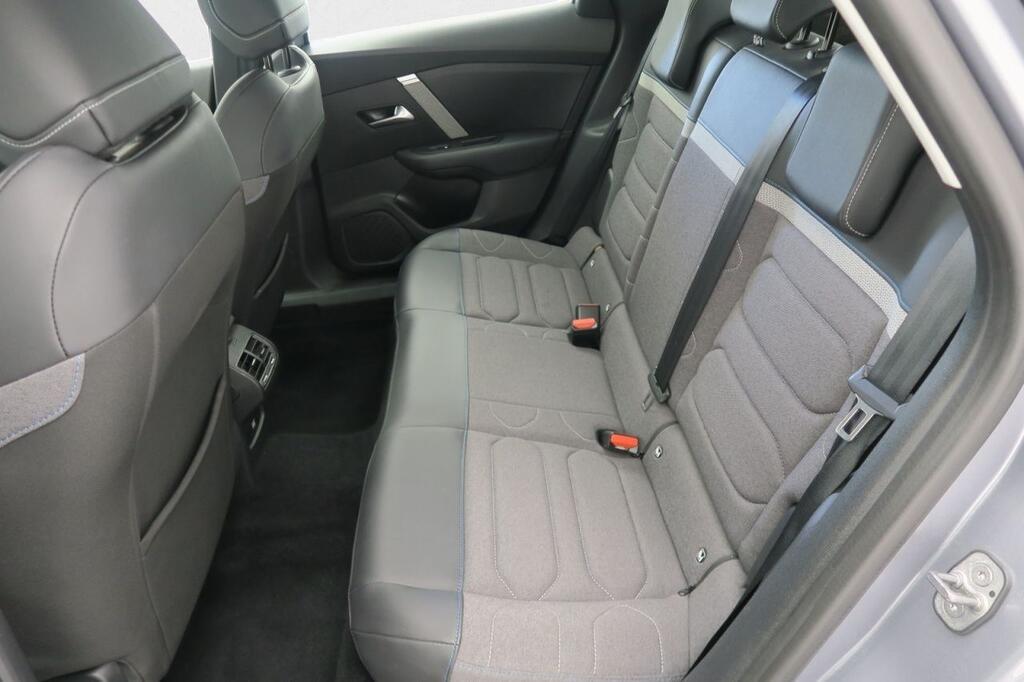 Citroën C4 PureTech 130 S&S 6v Plus 8