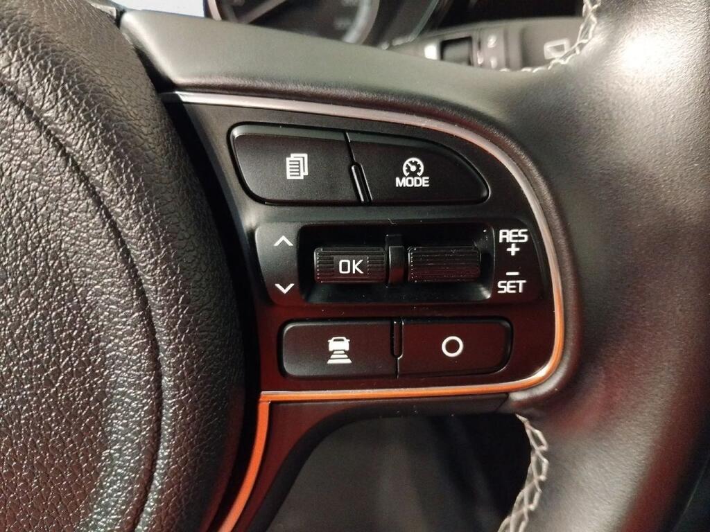 Kia Niro 1.6 GDi PHEV 104kW (141CV) Drive 12