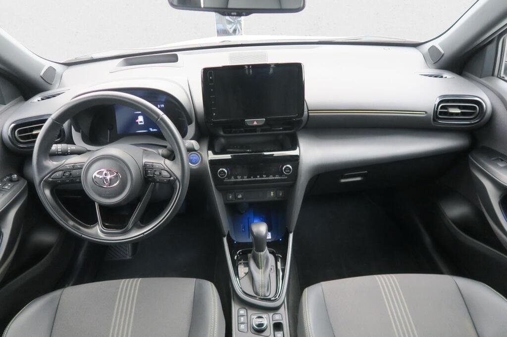 Toyota Yaris Cross 1.5 120H Adventure 6