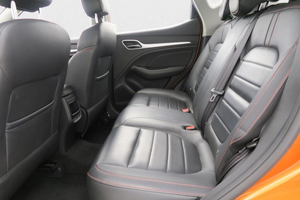 MG ZS 1.5 Luxury 7