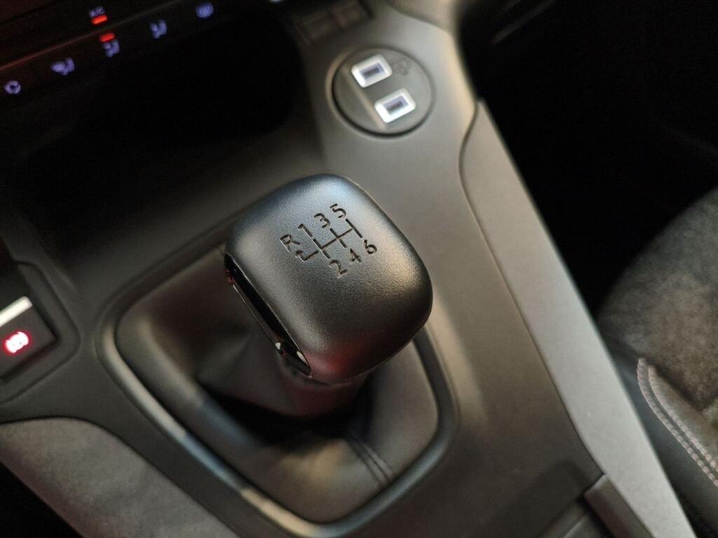 Peugeot Rifter 1.5 BLUEHDI 100CV ALLURE BUSINESS STD 4P