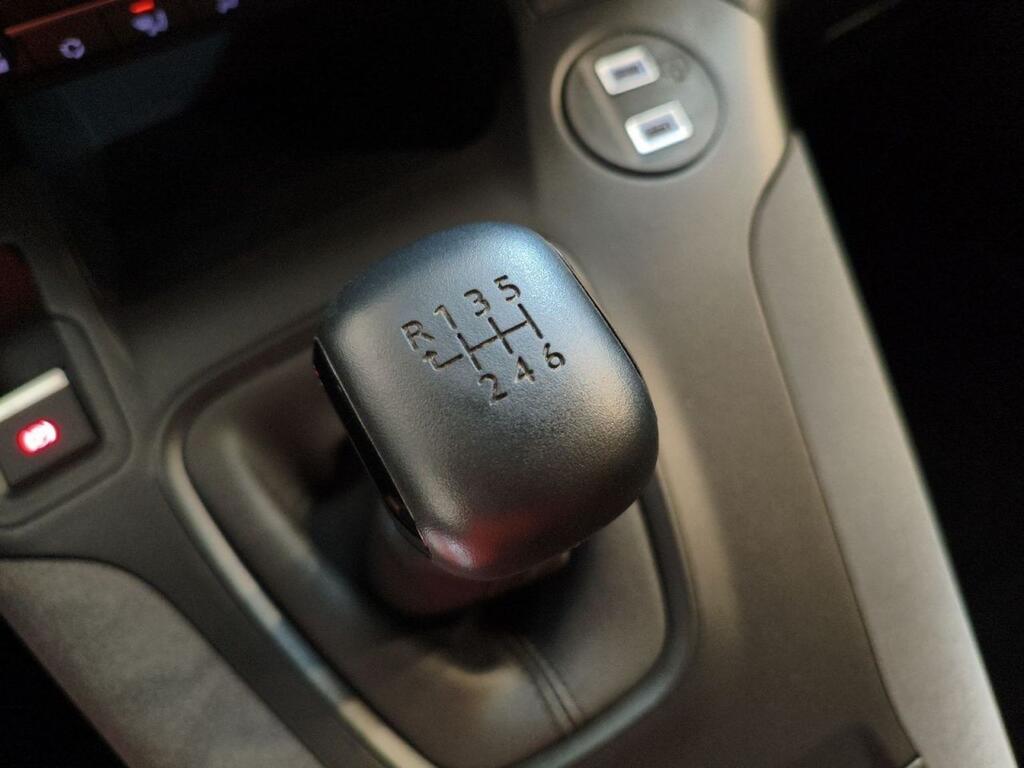 Peugeot Rifter 1.5 BLUEHDI 100CV ALLURE BUSINESS STD 4P