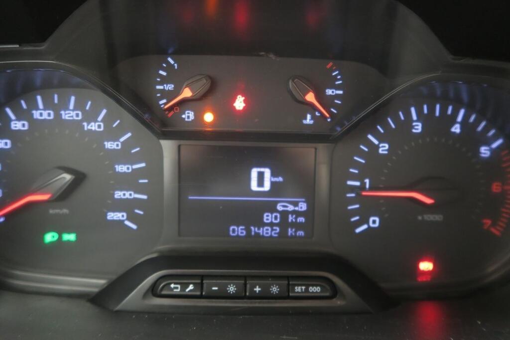 Peugeot Partner FG 1.5 BLUEHDI 100 STANDARD 4P 600KG 10