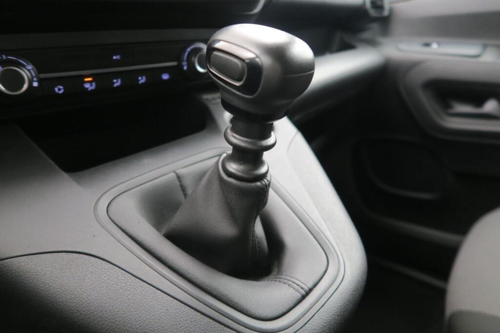Peugeot Partner FG 1.5 BLUEHDI 100 STANDARD 4P 600KG 14