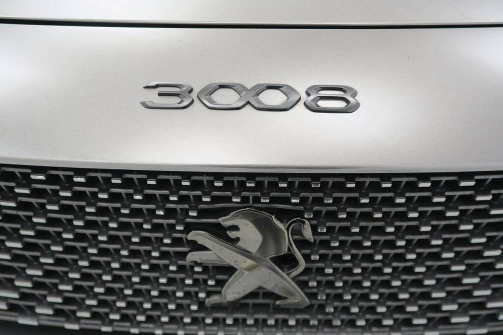 Peugeot 3008 1.5 BlueHDi 96kW S&S GT EAT8 22