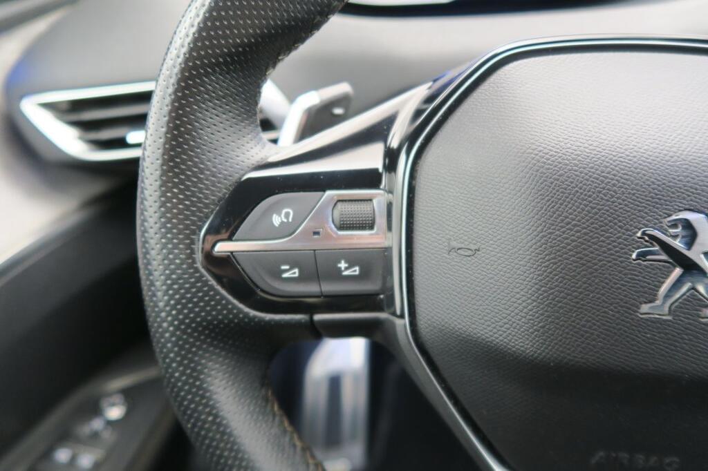 Peugeot 3008 1.5 BlueHDi 96kW S&S GT EAT8 17