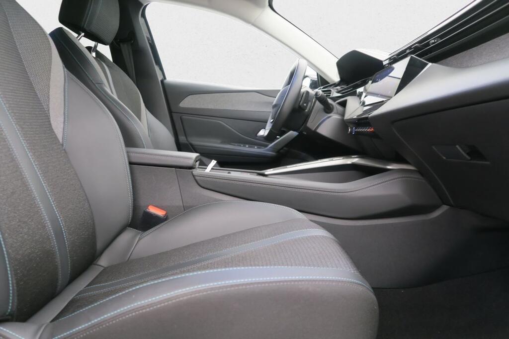 Peugeot 308 5P Allure Pack PureTech 130 S&S EAT8