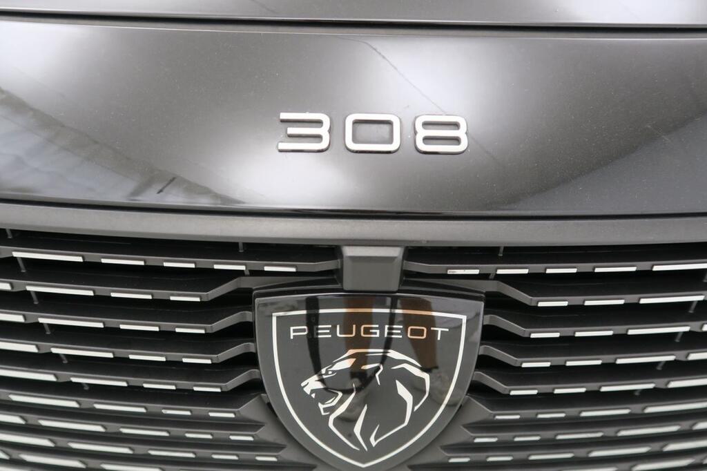 Peugeot 308 5P Allure Pack PureTech 130 S&S EAT8